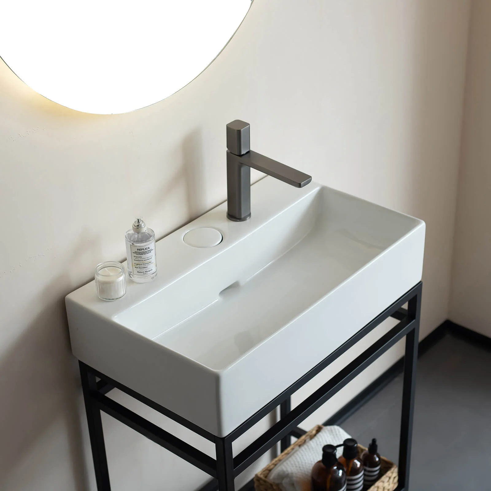 24" White Console Bathroom Sink with Black Metal Legs - Image 2
