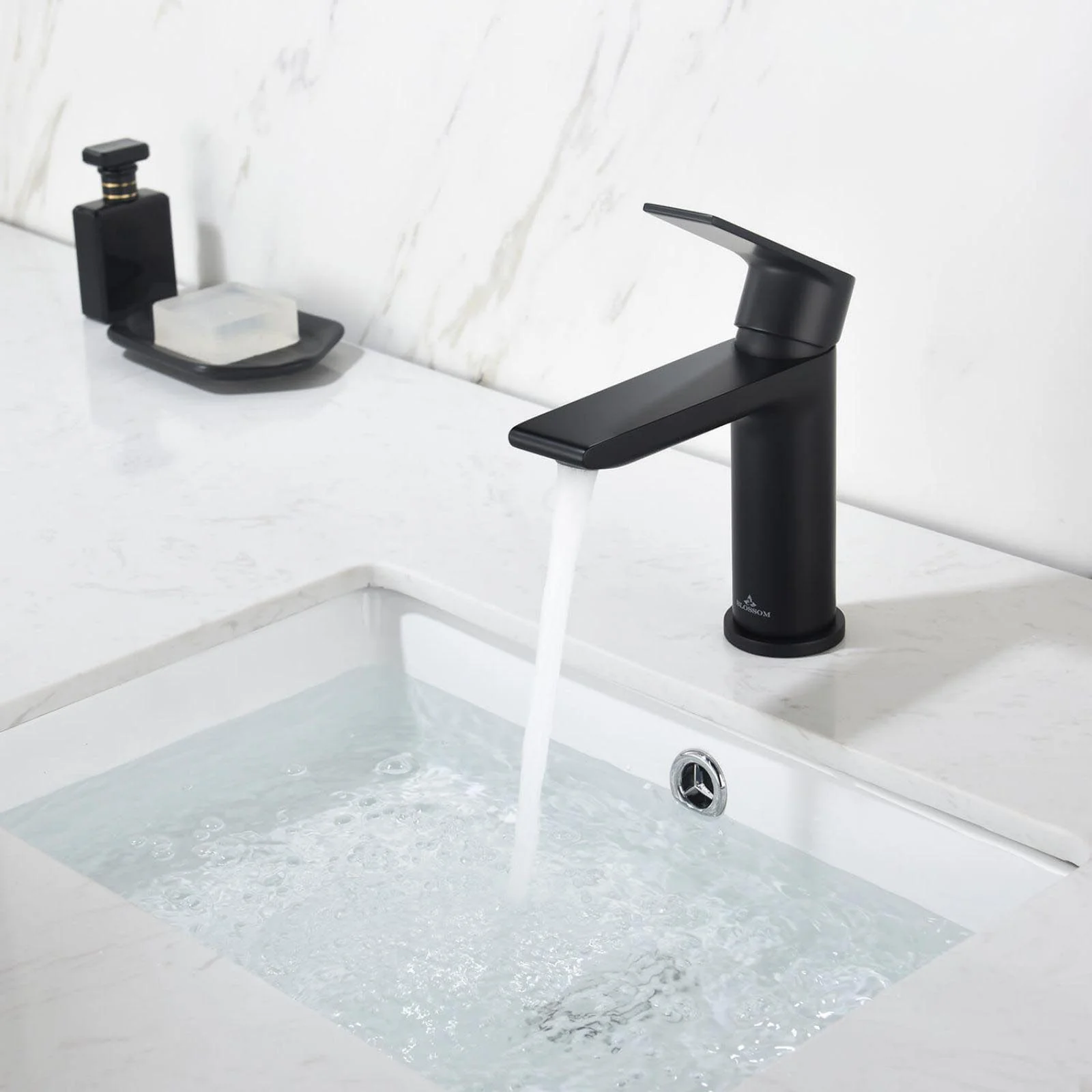 Blossom 5"x 6" Solid Brass Lever Handle Single Hole Bathroom Sink Faucet - Image 10