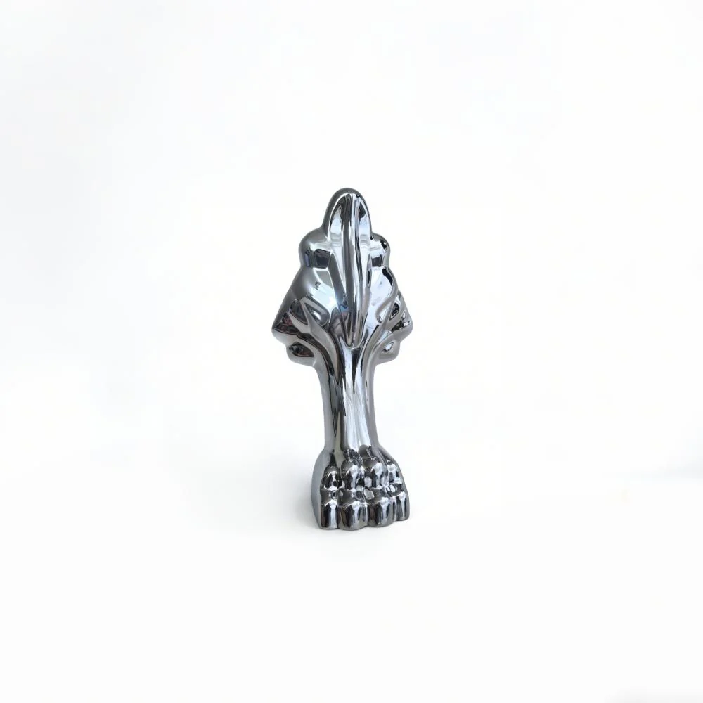 Four claw support legs for the bathtub