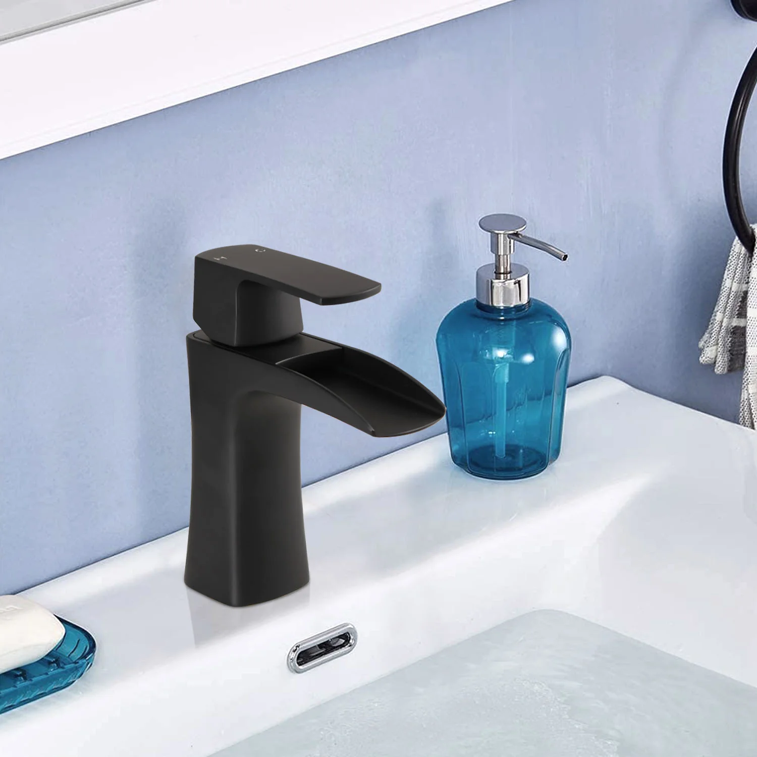 Matte Black Single Handle Single Hole Waterfall Bathroom Faucet Brass with Pop-up Drain